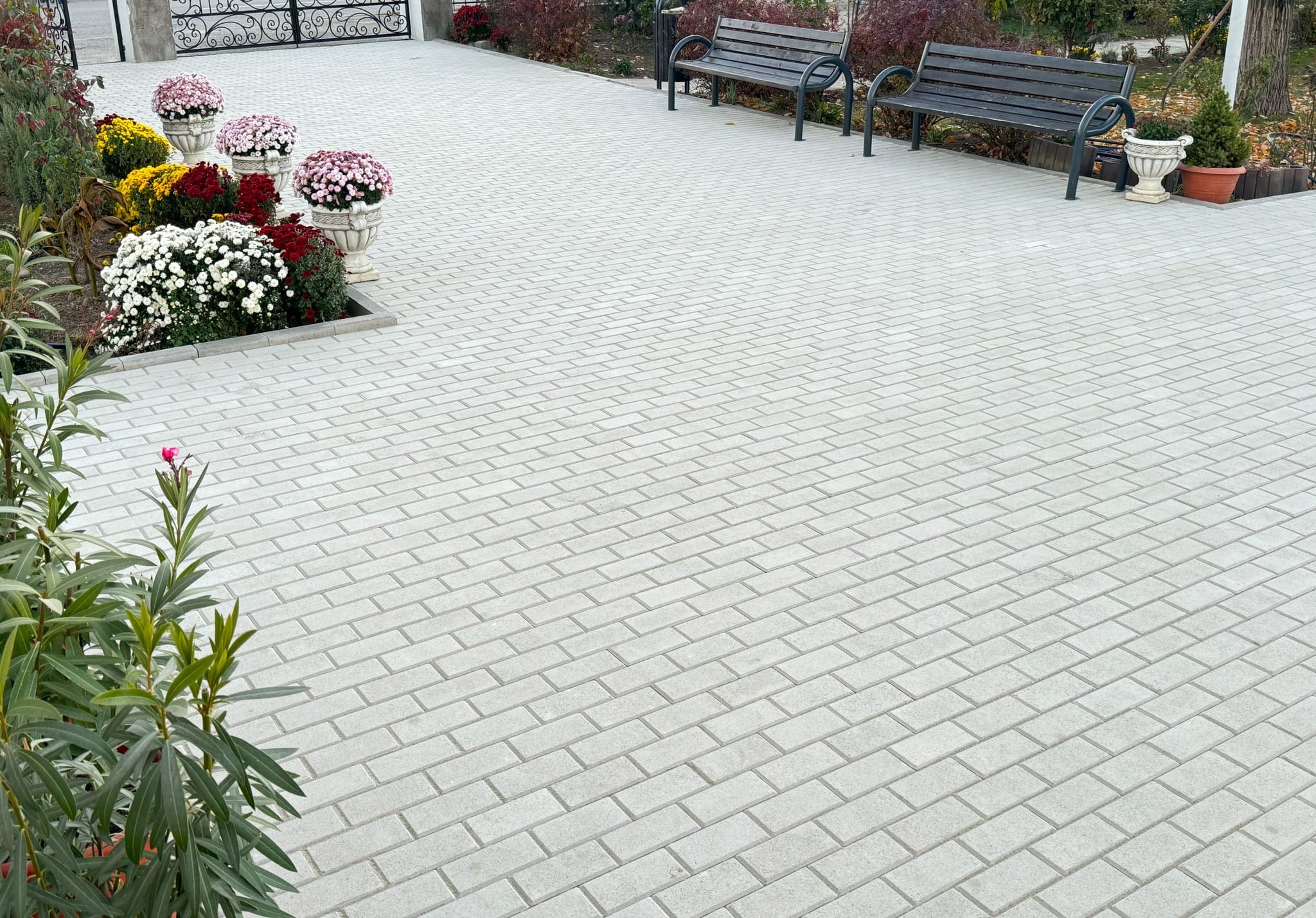 model de pavaj in curte