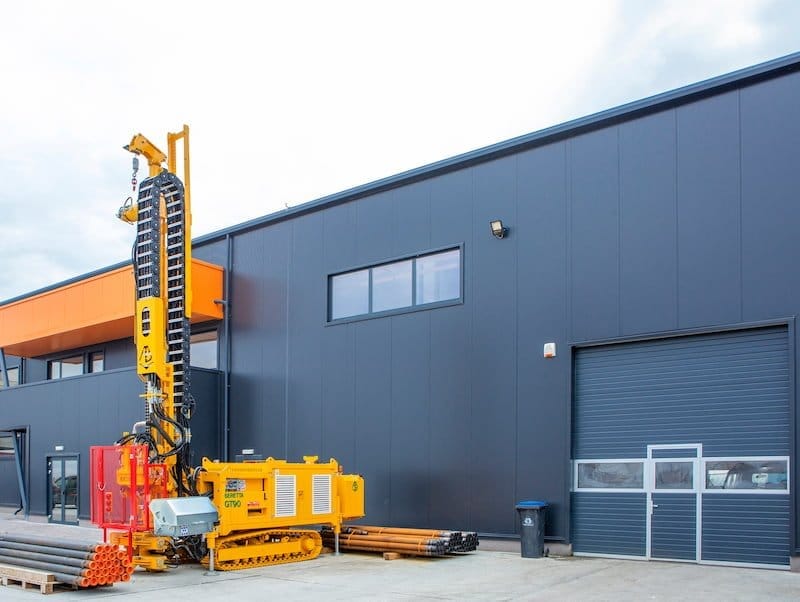 hala panouri sandwich