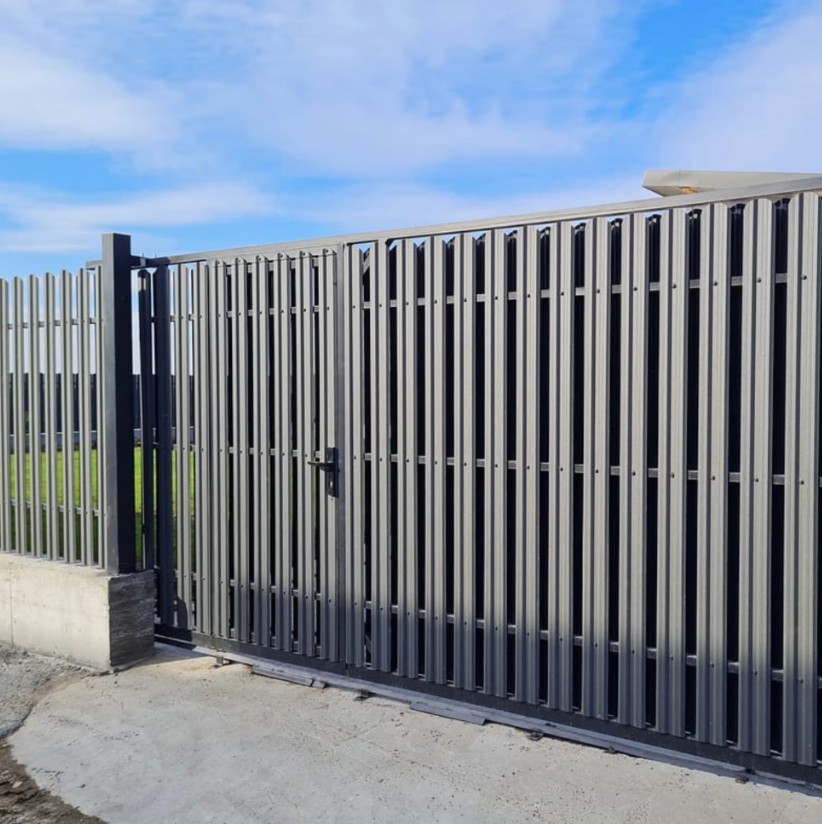 gard din sipca metalica