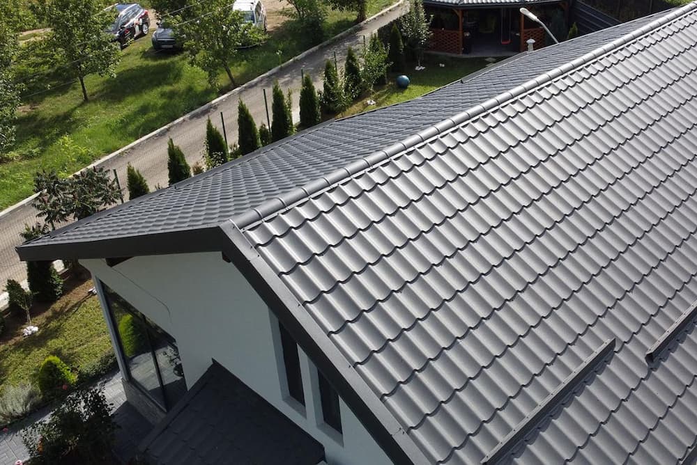 acoperis din tigla metalica