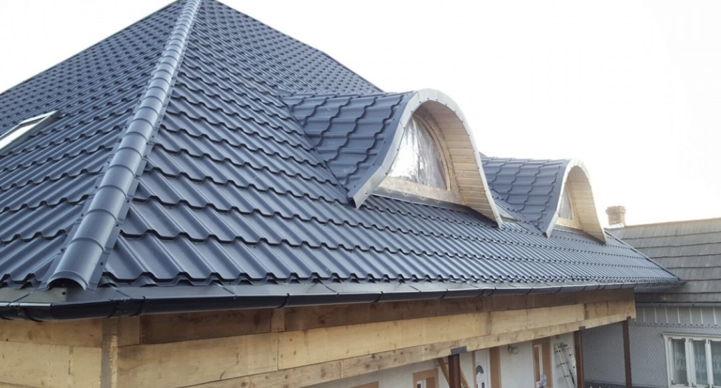 tigla metalica casa